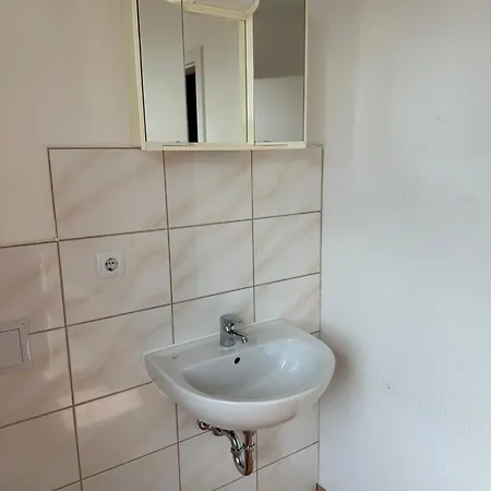Aparthotel 1, 2 Und 3 Monteurwohnungen In 3*