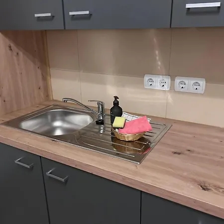 Aparthotel 1, 2 Und 3 Monteurwohnungen In Egeln