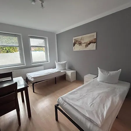 1, 2 Und 3 Monteurwohnungen In 3*