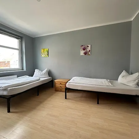 1, 2 Und 3 Monteurwohnungen In Aparthotel 3*