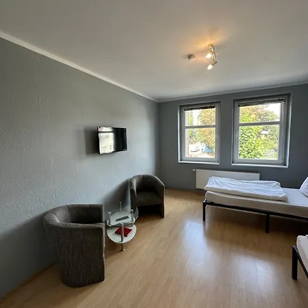 1, 2 Und 3 Monteurwohnungen In Aparthotel