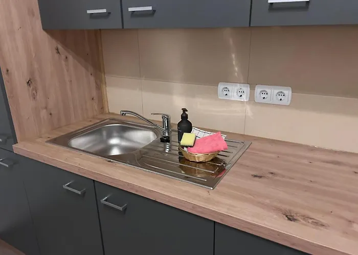 アパートホテル 1, 2 Und 3 Monteurwohnungen In Egeln