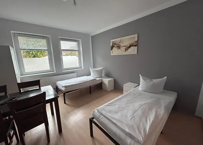 1, 2 Und 3 Monteurwohnungen In 3*