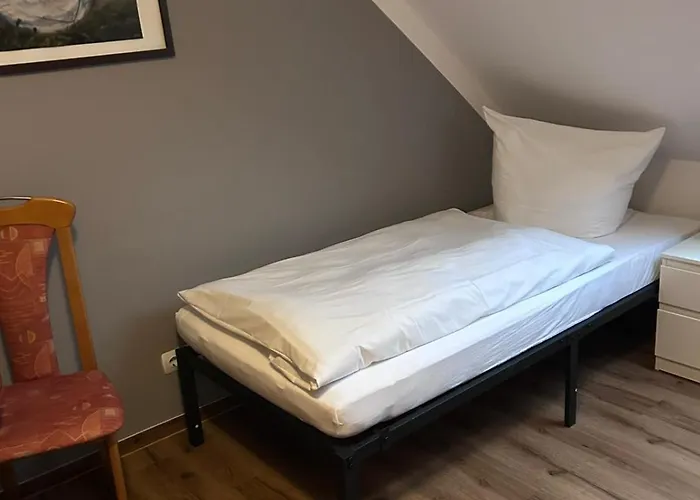 1, 2 Und 3 Monteurwohnungen In アパートホテル Egeln