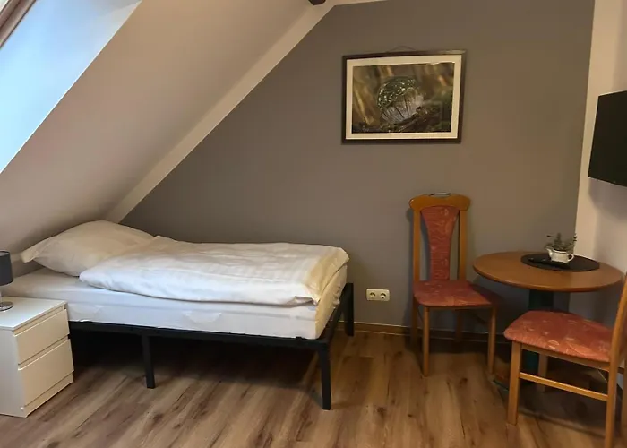 1, 2 Und 3 Monteurwohnungen In アパートホテル 3*