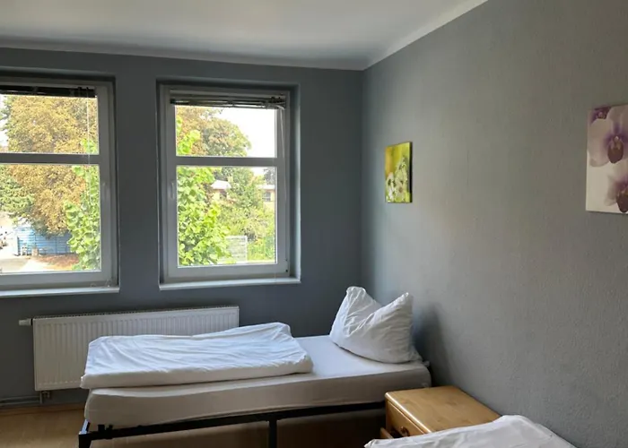 1, 2 Und 3 Monteurwohnungen In